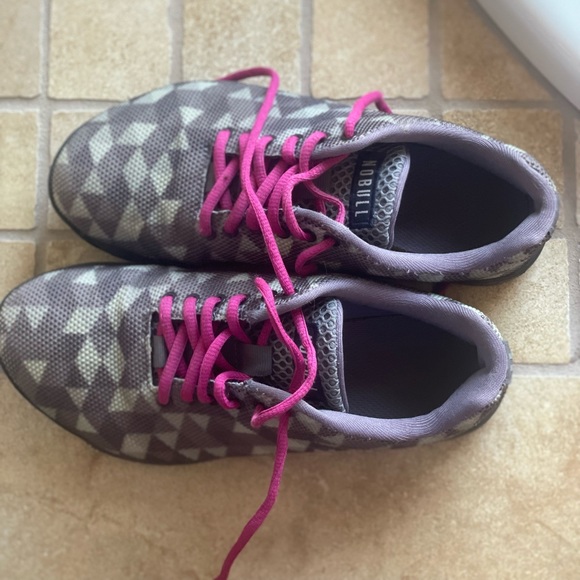 Used - NOBULL limited print 😍 - Picture 2 of 5